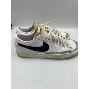 Nike Mens Blazer White Low Sneaker Size 10